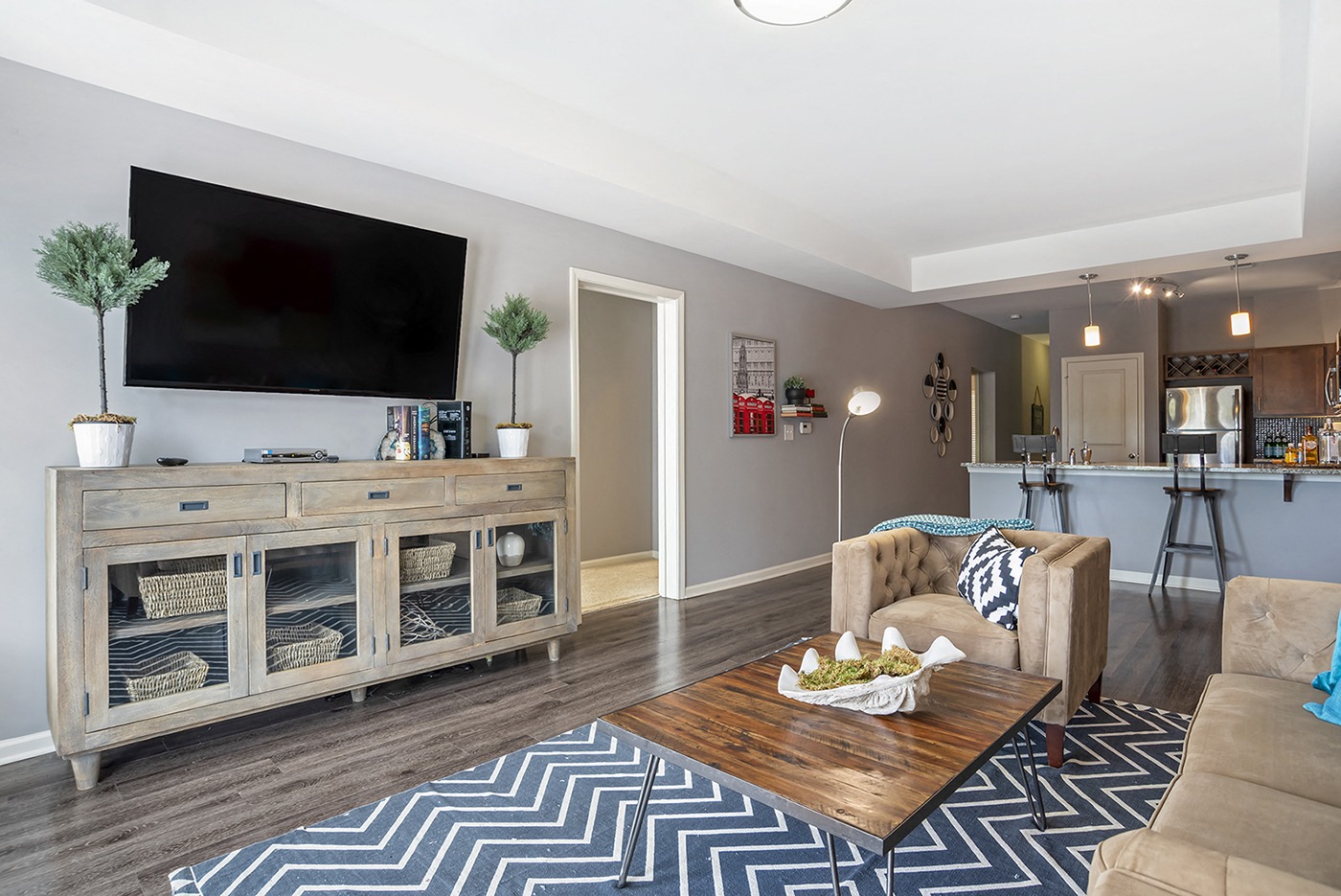 The Heights Apartments is a similar property to Upper James Street Flats located in Montgomery